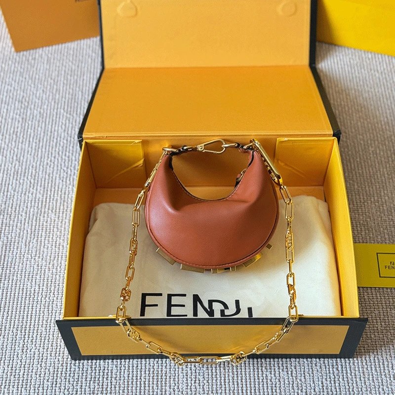 棕色皮面