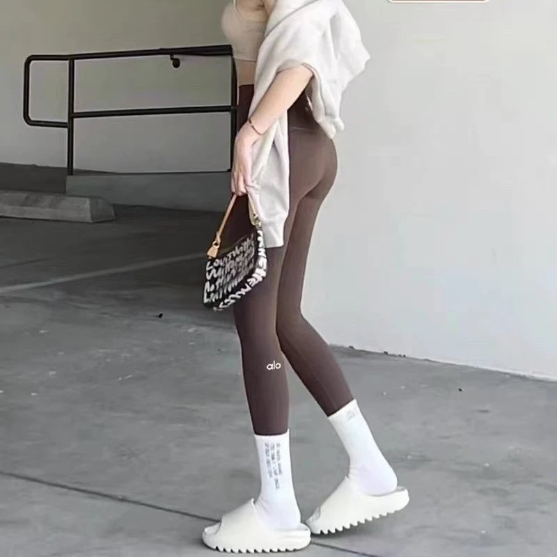 咖色 咖色