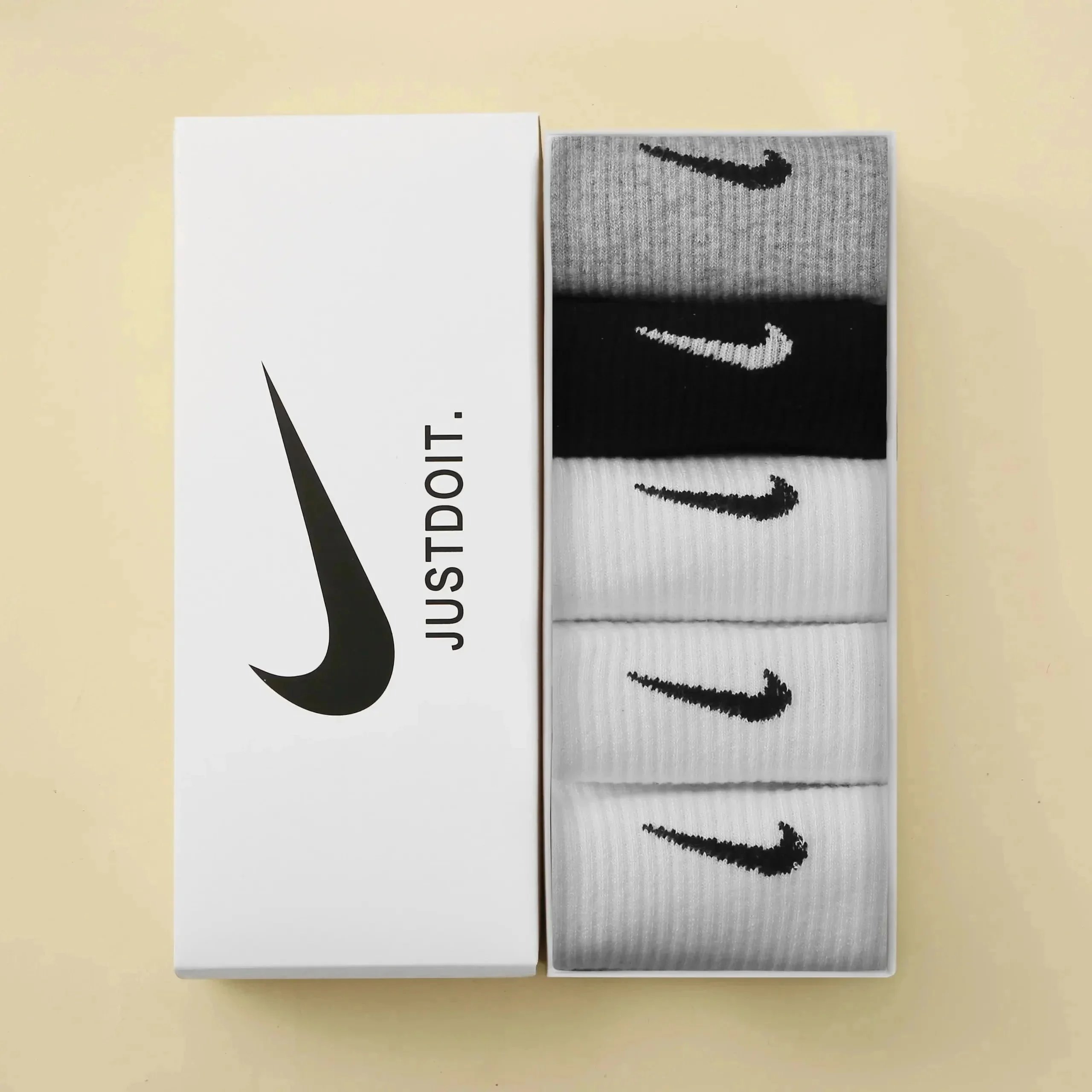 5 pairs【3white+1grey+1black】