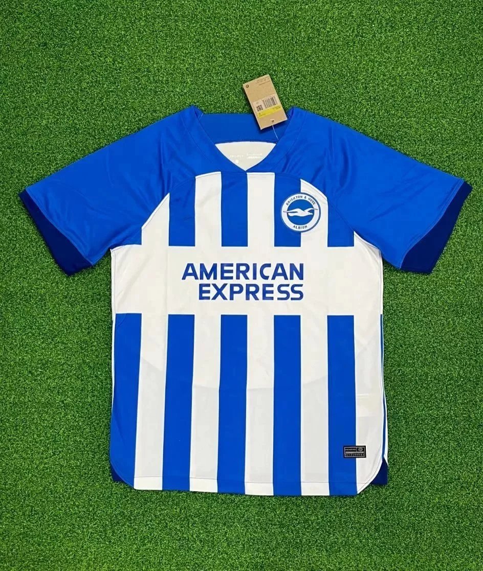 2324 Brighton’s home blue