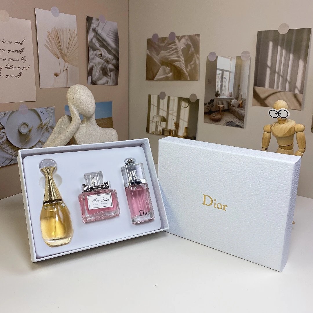 Dior Miss Dior Gift Set Perfume Collection Multicolor