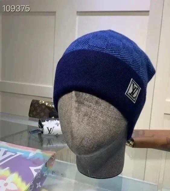 7 7