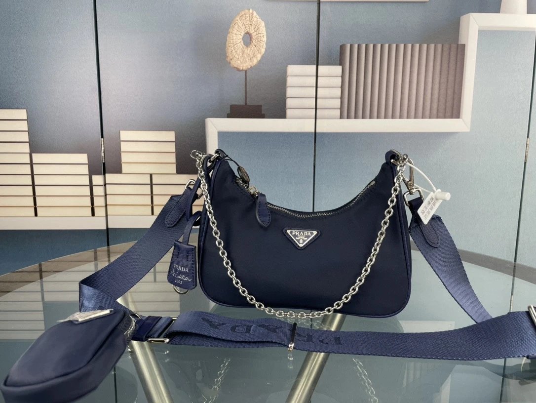 8 8