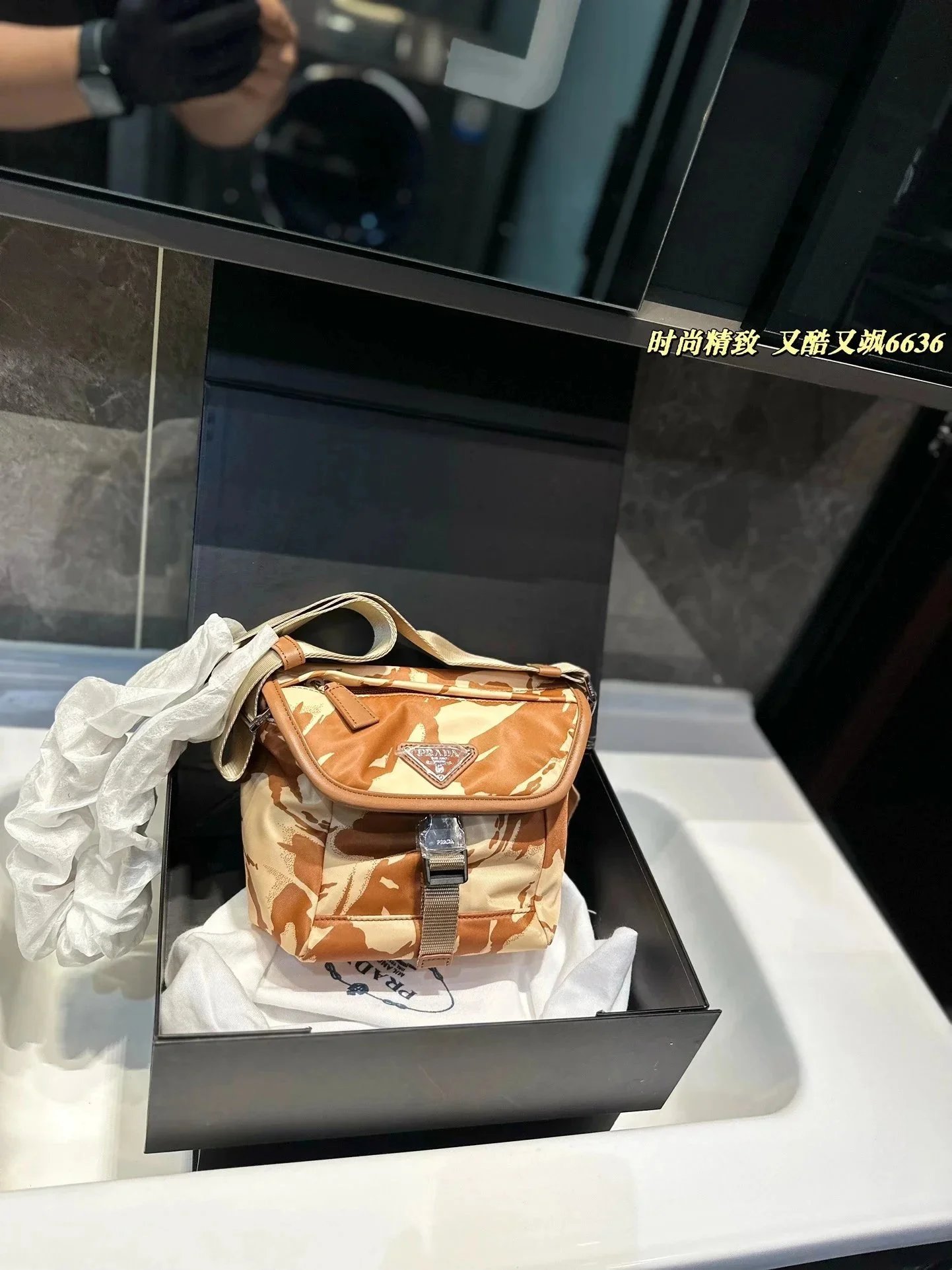 050404042-1(Size:16*15*8cm) 050404042-1(Size:16*15*8cm)