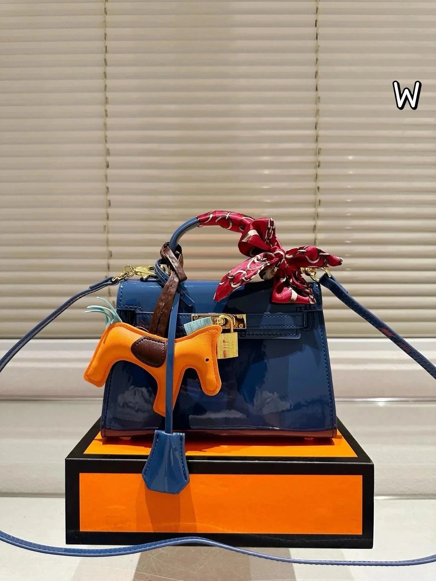 3 3