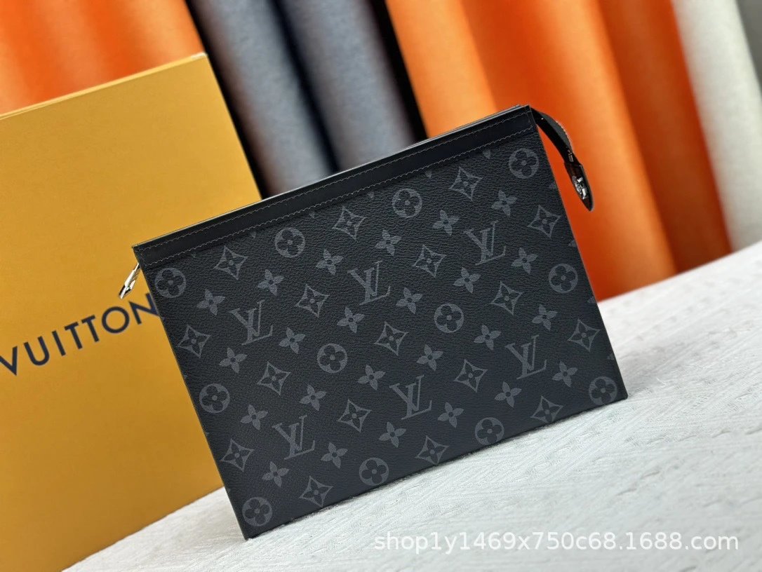 01 01
