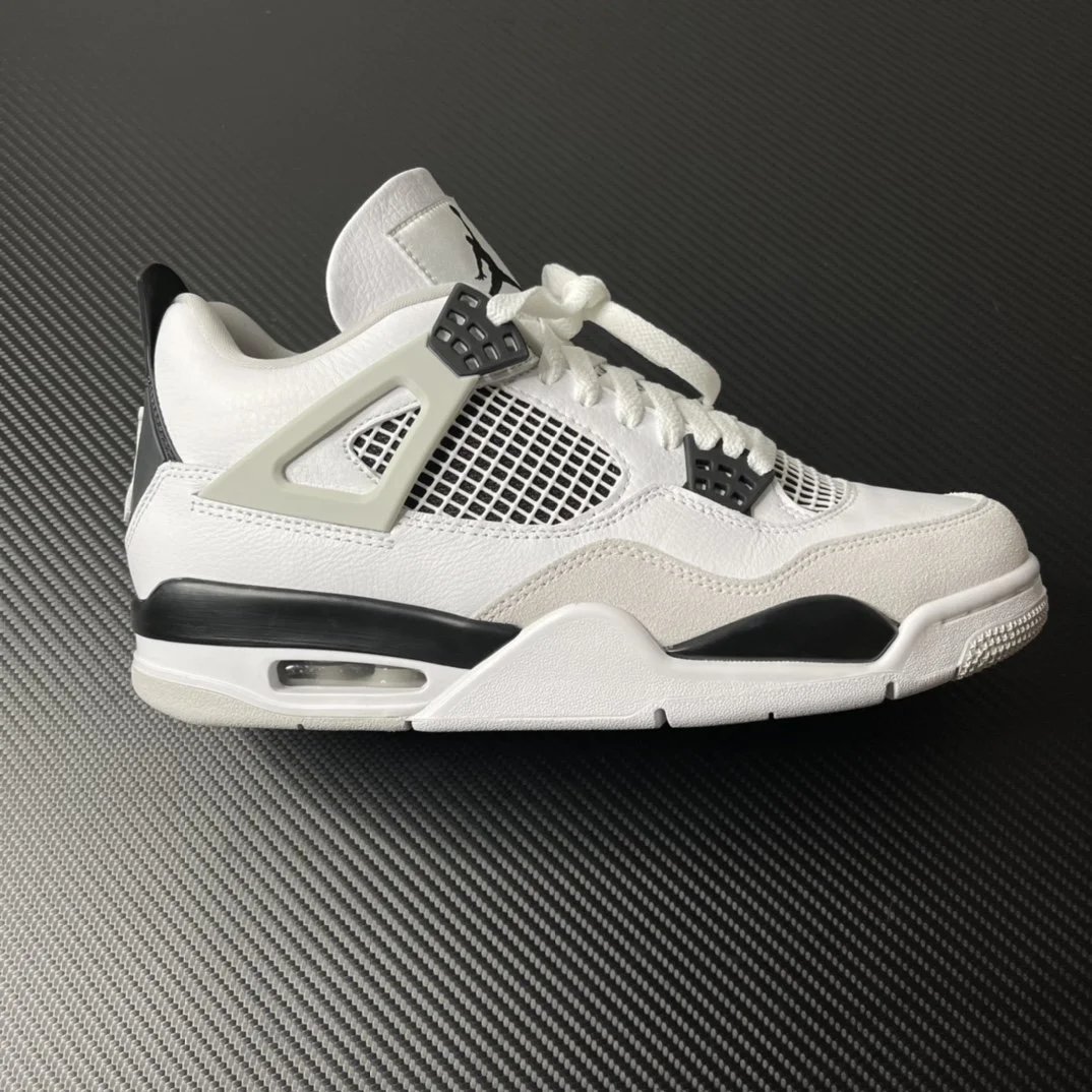 PB特价 AJ4 小白水泥 DH6927-111(36-39) PB特价 AJ4 小白水泥 DH6927-111(36-39)