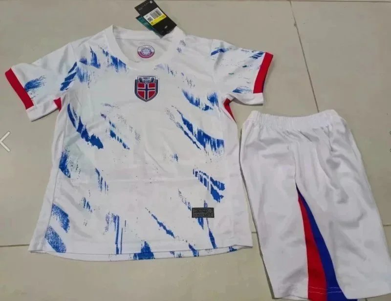 24–25 Norway away game 24–25 Norway away game