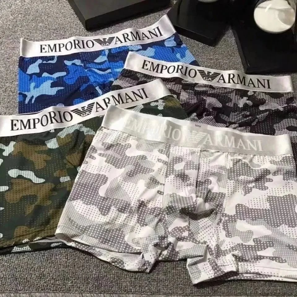 5 (2 pairs white and black) 5 (2 pairs white and black)