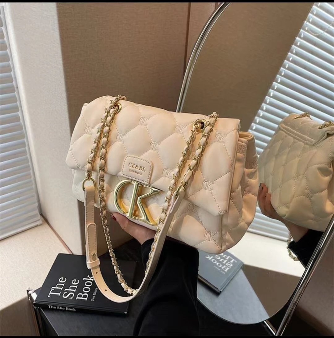 米白色 米白色