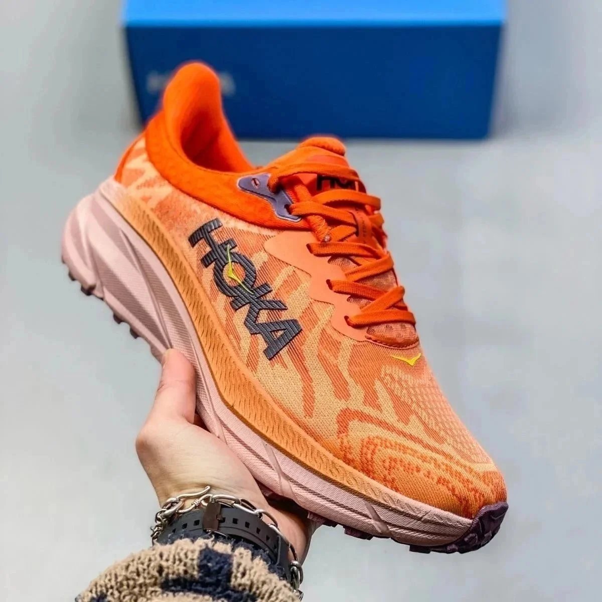 3 3