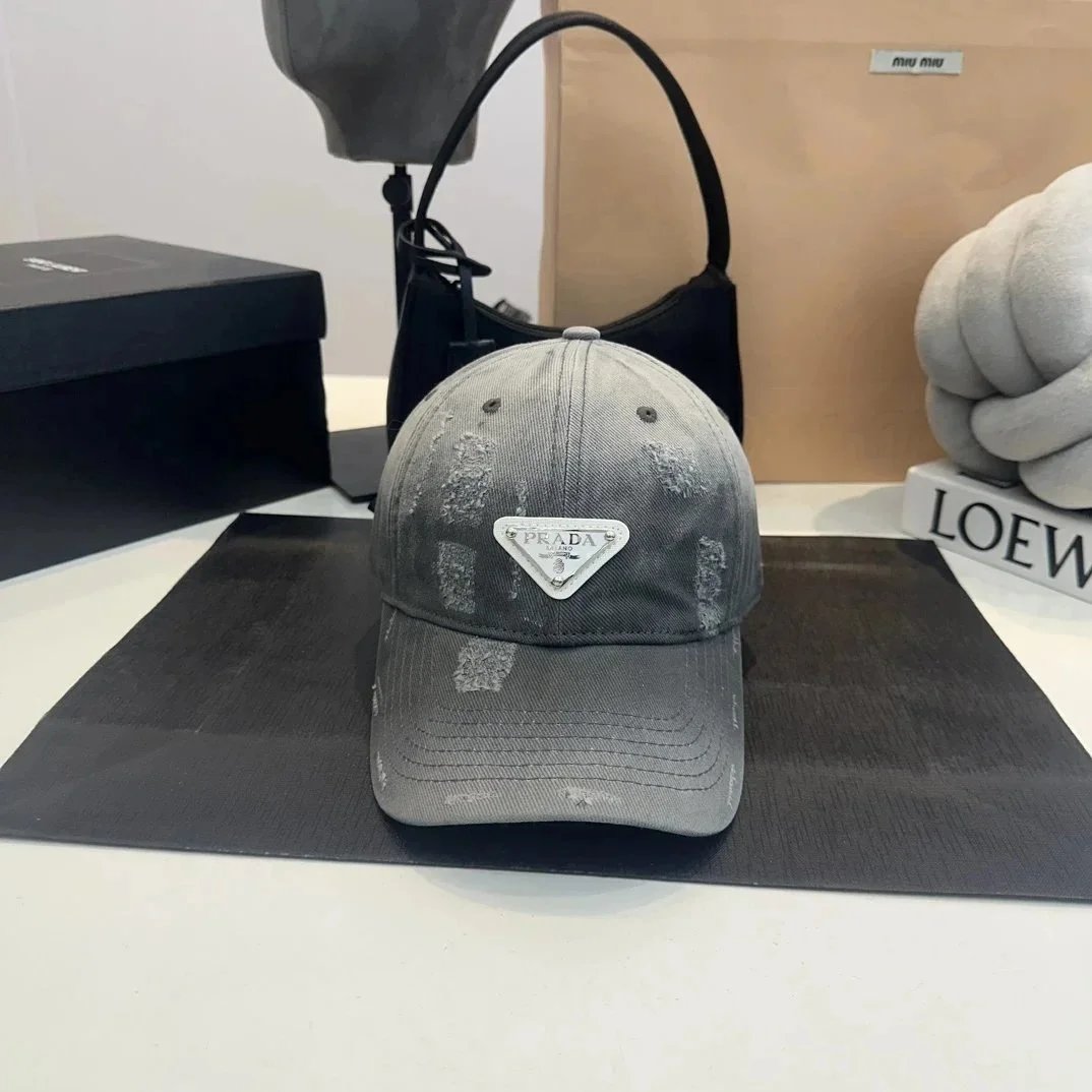 3 3