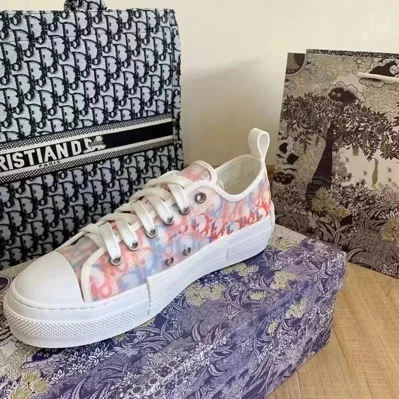 红色低帮 红色低帮
