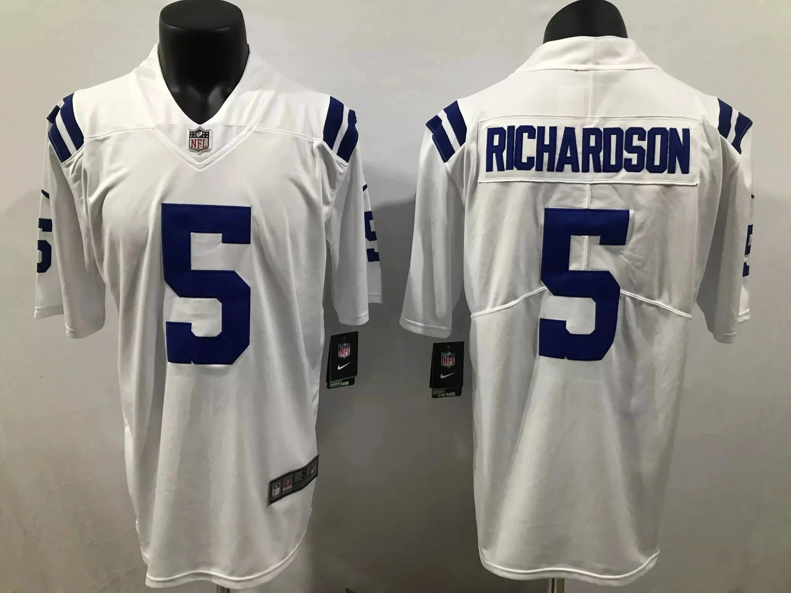 3 3