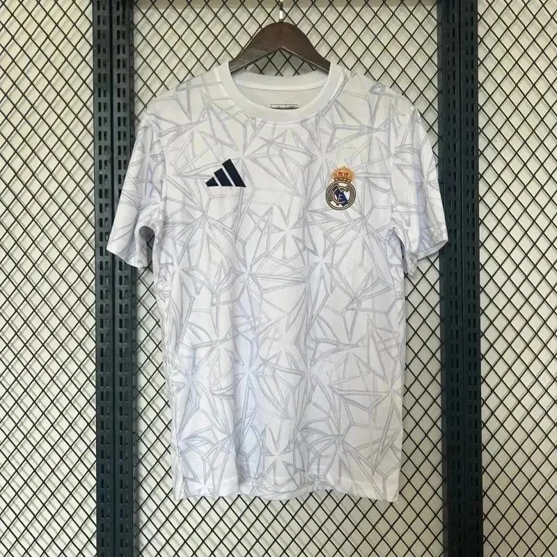 Real Madrid pre-match suit Real Madrid pre-match suit
