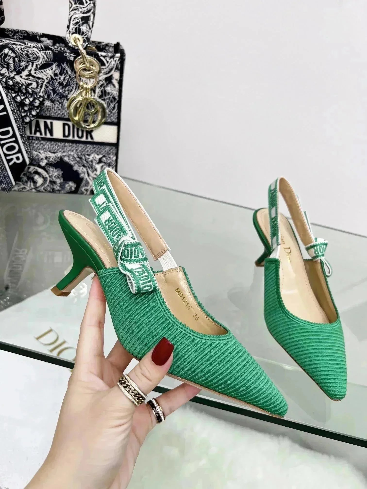 081202204 081202204