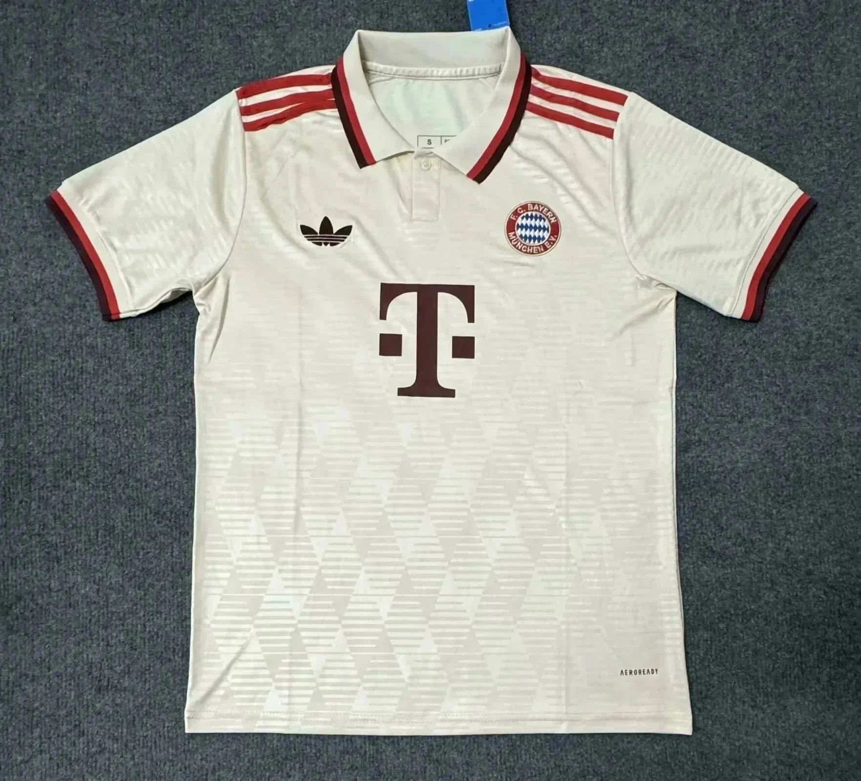 24-25拜仁二客 24-25拜仁二客