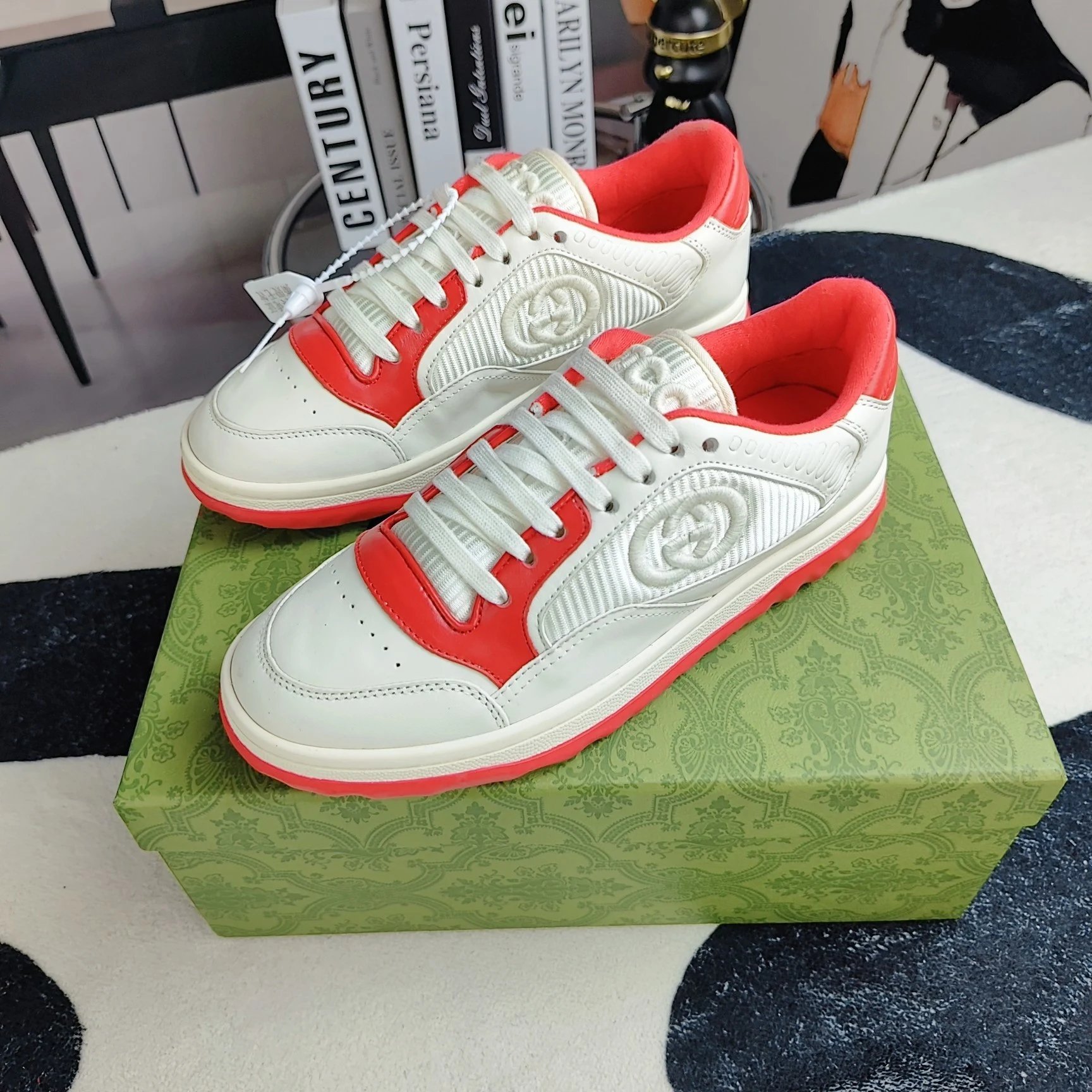8 8