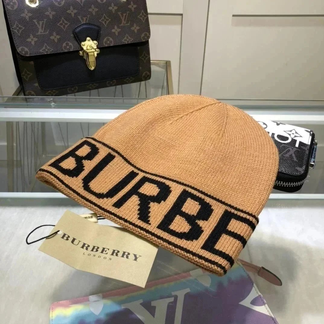 32 32