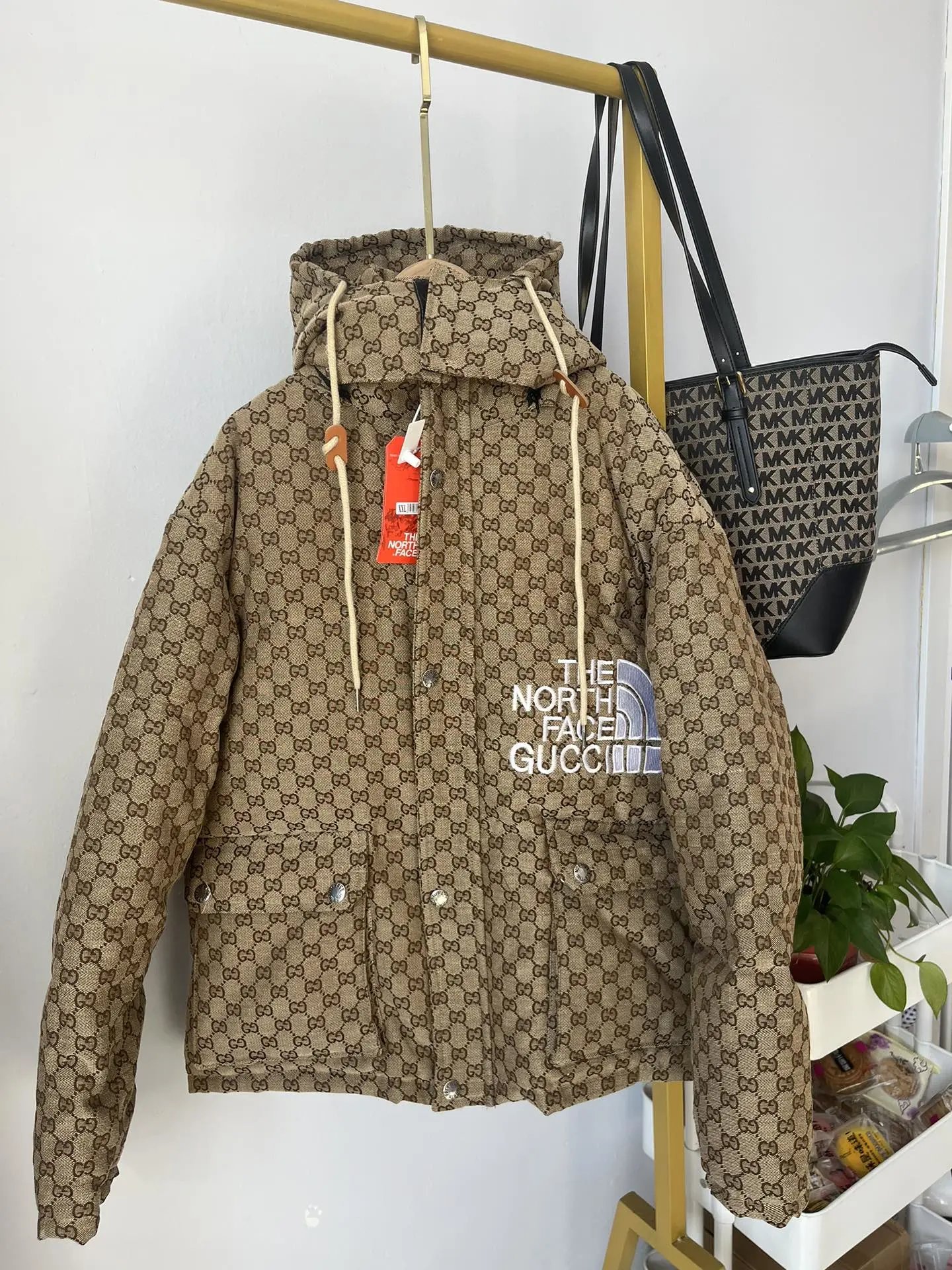 19卡其 19卡其