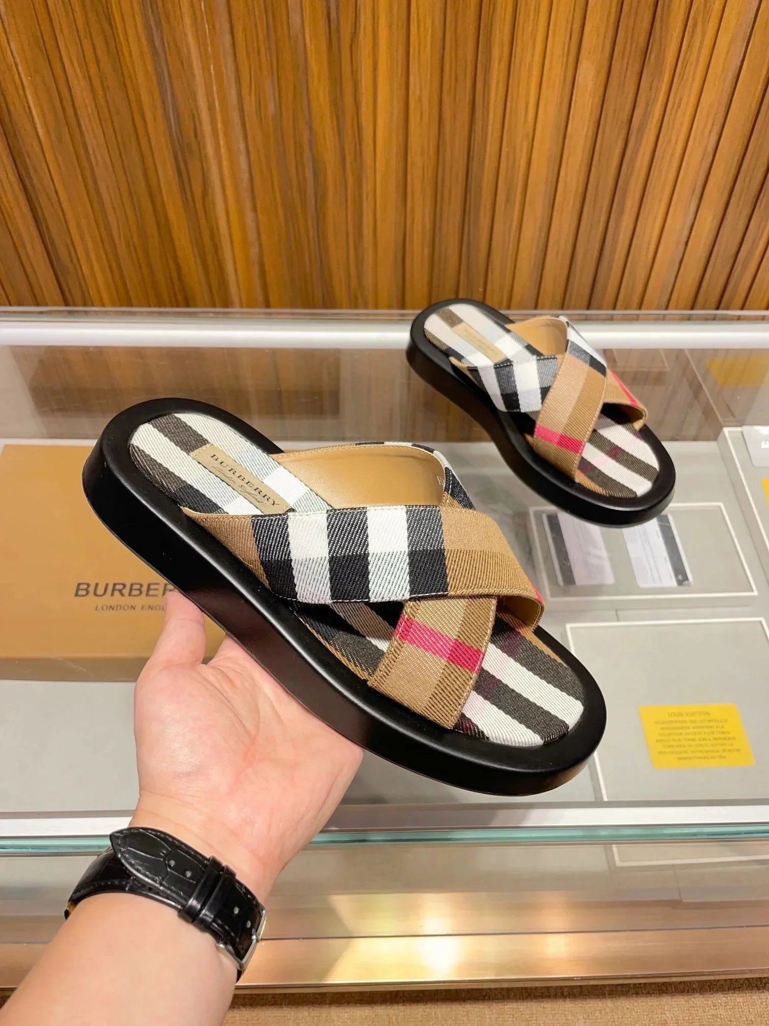 4 4