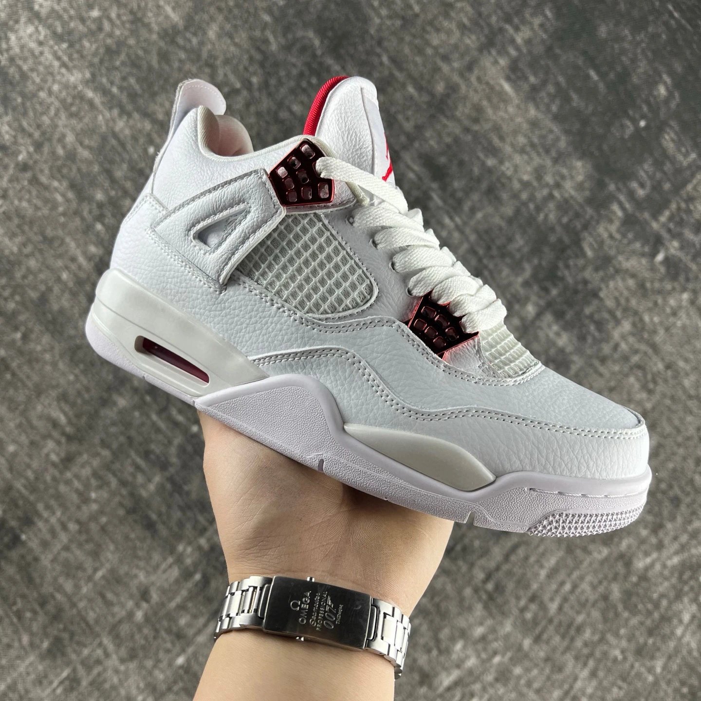 aj4外贸款-白红扣 aj4外贸款-白红扣