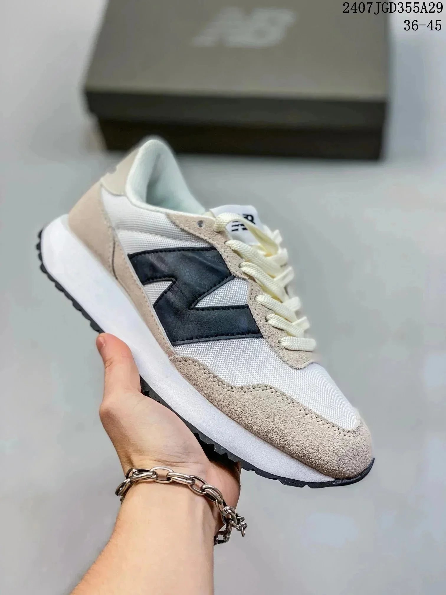 20卡其色 20卡其色