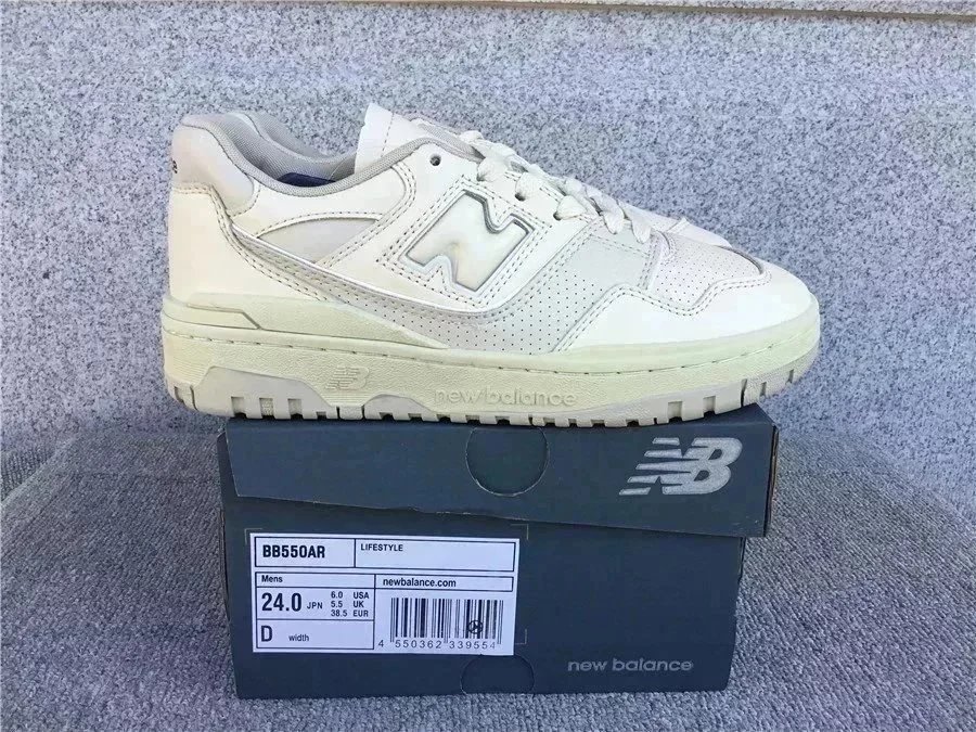 米白色 米白色
