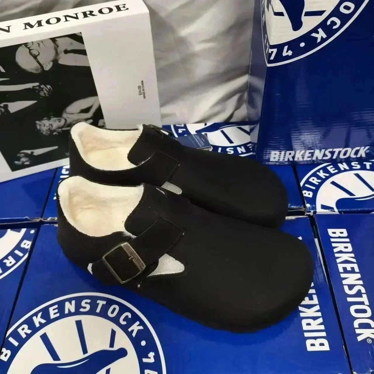 全包款 黑色皮面加绒 全包款 黑色皮面加绒