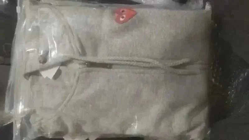前小红心加绒开衫灰色 前小红心加绒开衫灰色