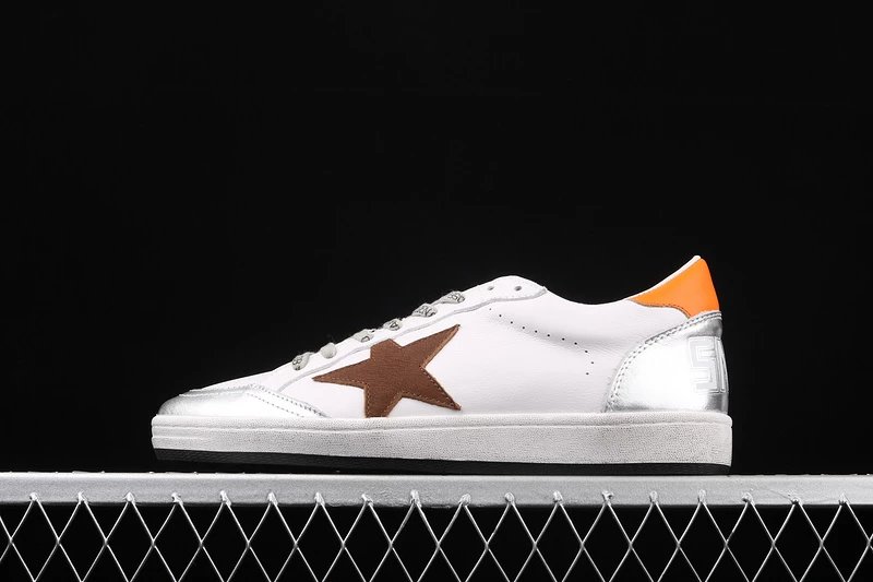 9 9