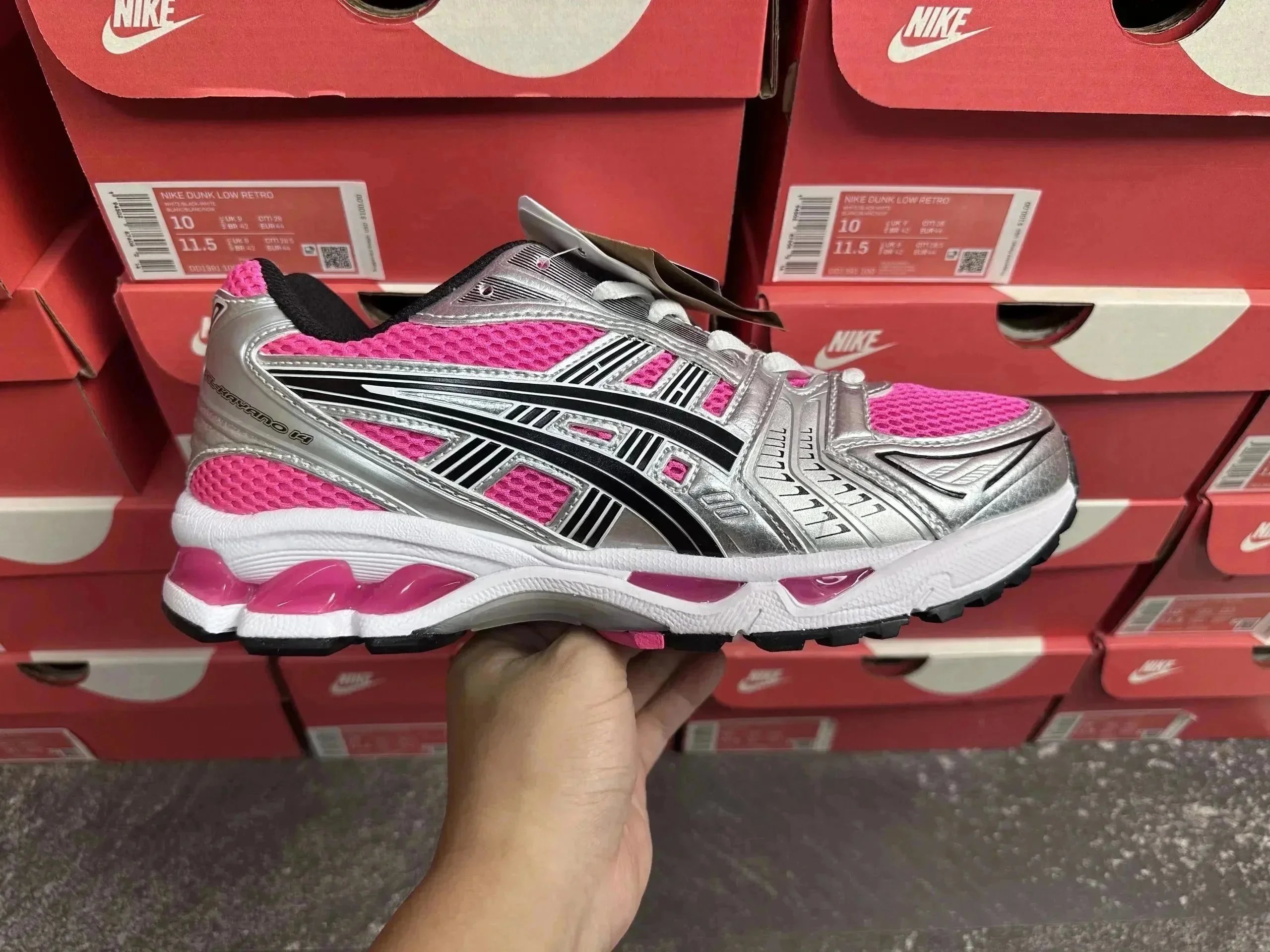 35 35