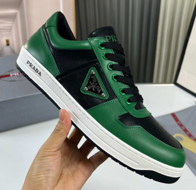 6 6