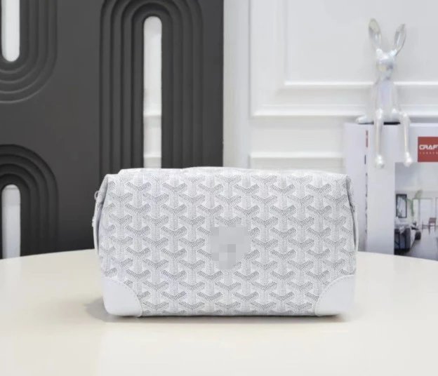 9 9