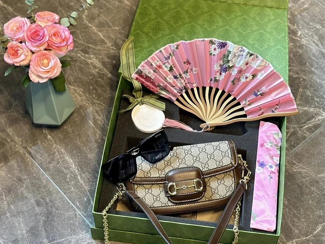 050403049(Size:**.) 050403049(Size:**.)