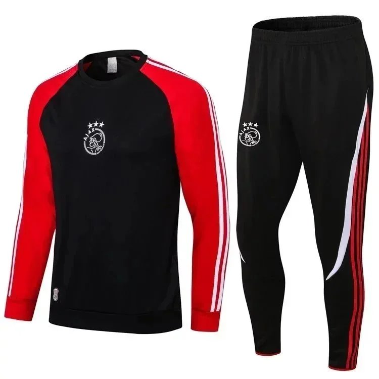 29 black with red sleeves 29 black with red sleeves